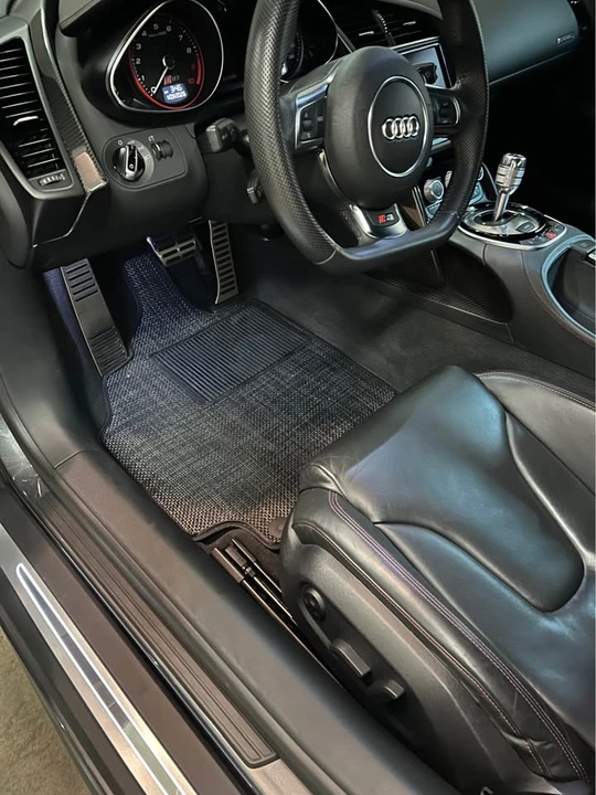 2014 Audi 42 R8 - Image 4 of 5