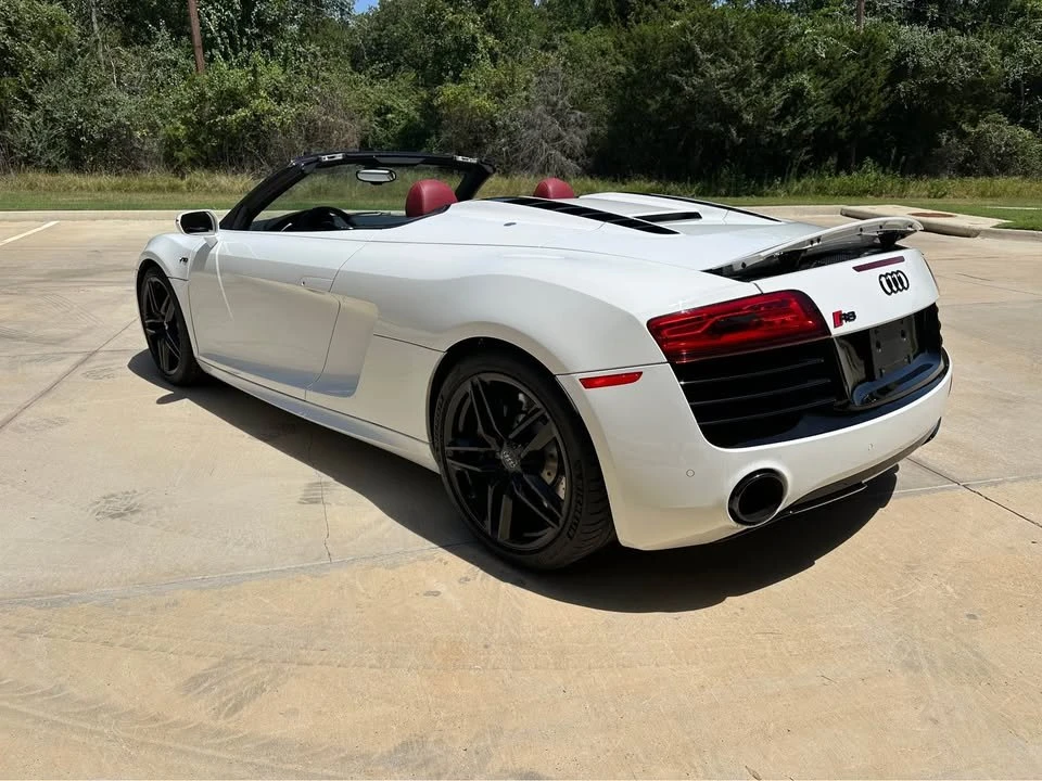 2014 Audi 42 R8 - Image 2 of 12