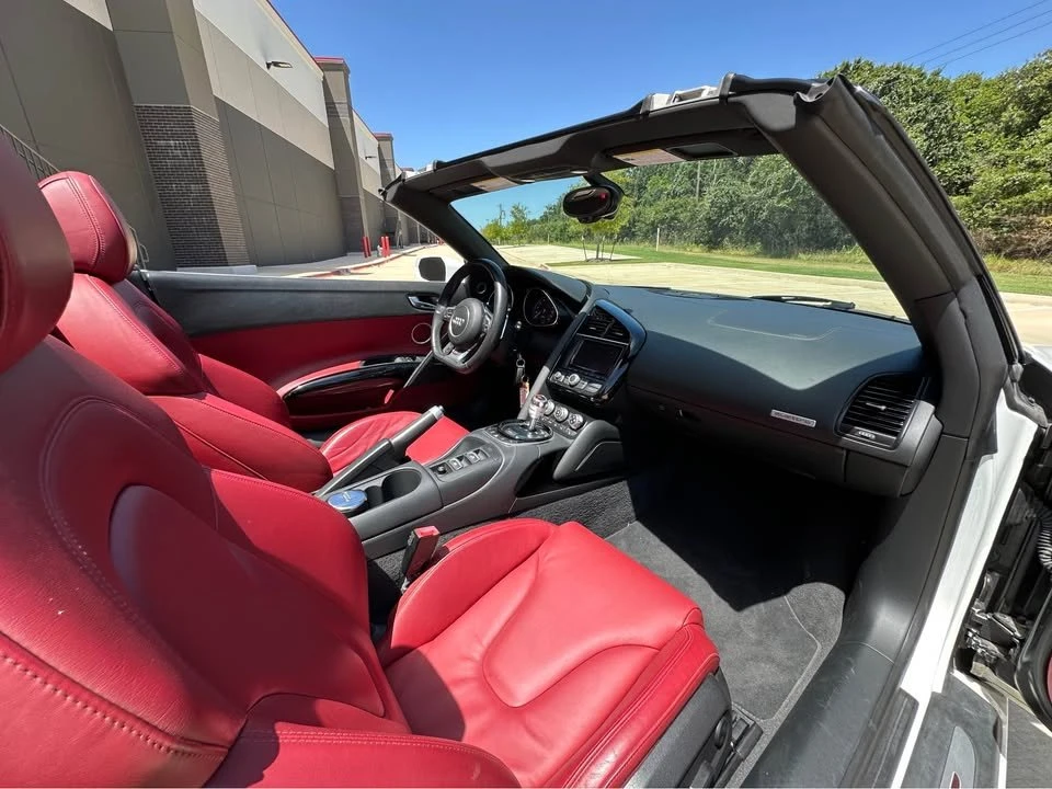 2014 Audi 42 R8 - Image 9 of 12