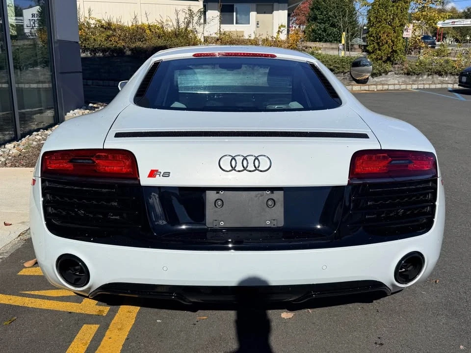 2014 Audi 42 R8 - Image 4 of 13