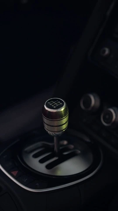2014 Audi 42 R8 - Image 8 of 19