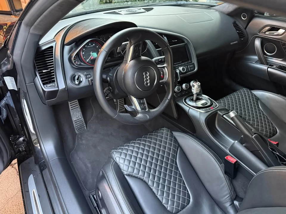 2014 Audi 42 R8 - Image 11 of 21