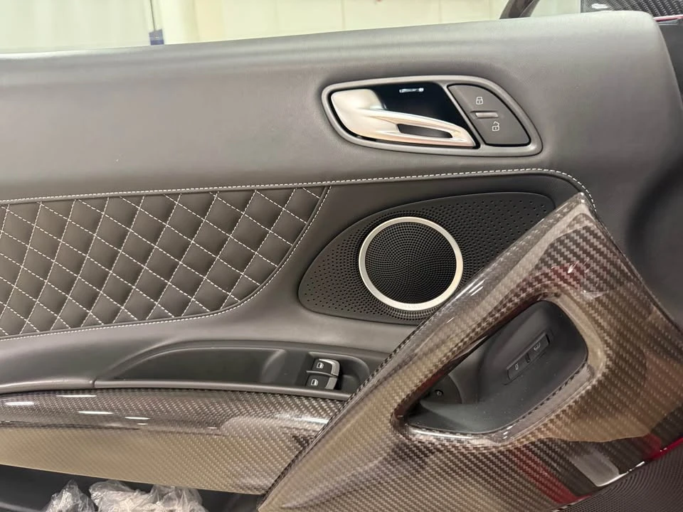 2014 Audi 42 R8 - Image 8 of 10