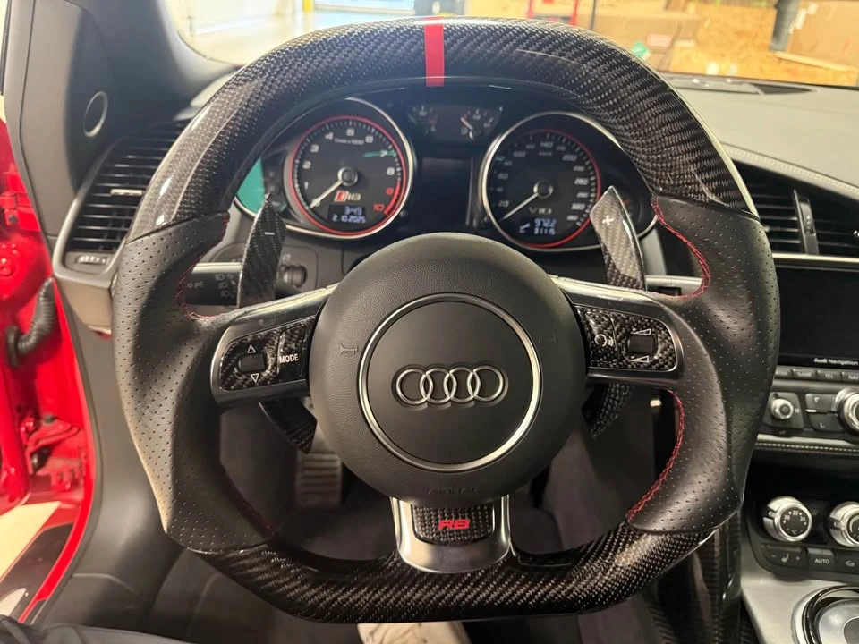 2014 Audi 42 R8 - Image 9 of 10
