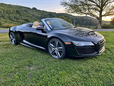 2014 Audi R8 V10 Spyder Quattro S-Tronic