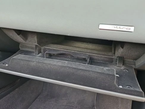 2014 Audi 42 R8 - Image 12 of 13