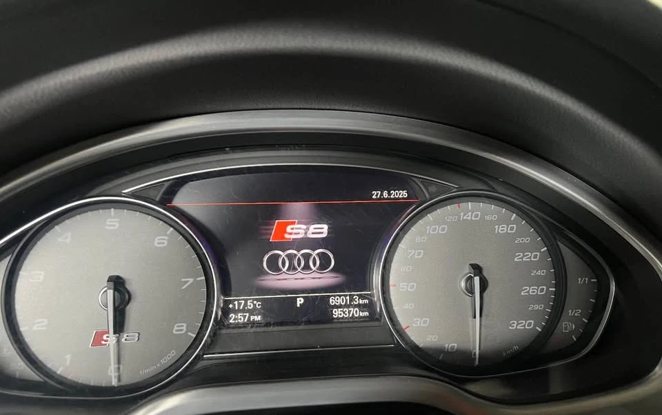 2014 Audi D4 S8 - Image 9 of 10