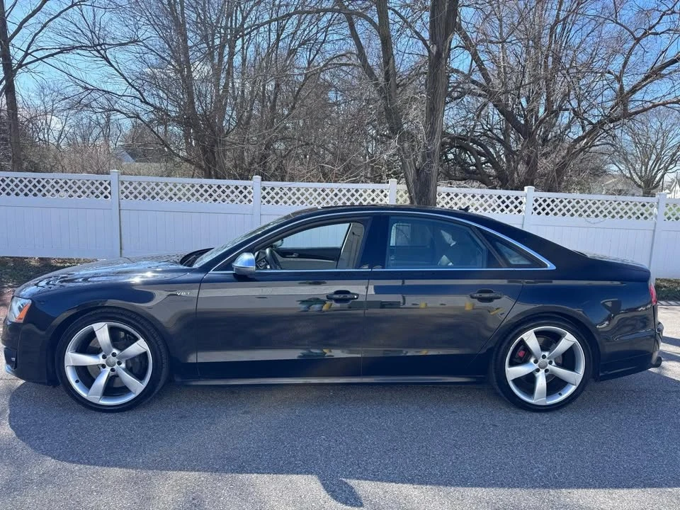 2014 Audi D4 S8 - Image 2 of 20