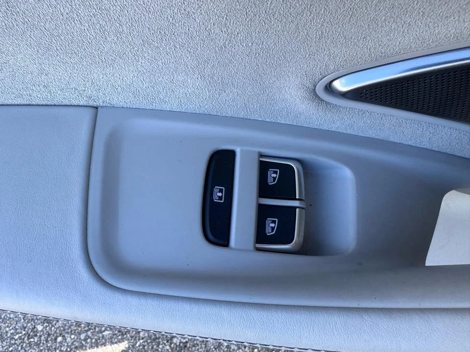 2014 Audi D4 S8 - Image 18 of 20