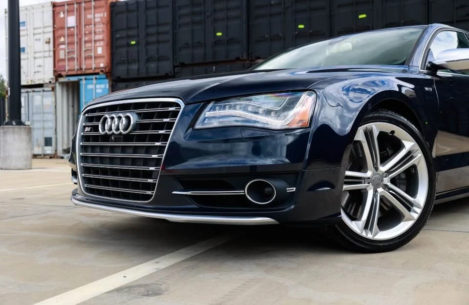 2014 Audi D4 S8 - Image 9 of 19