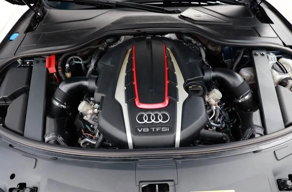2014 Audi D4 S8 - Image 18 of 19