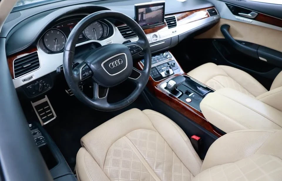 2014 Audi D4 S8 - Image 13 of 19