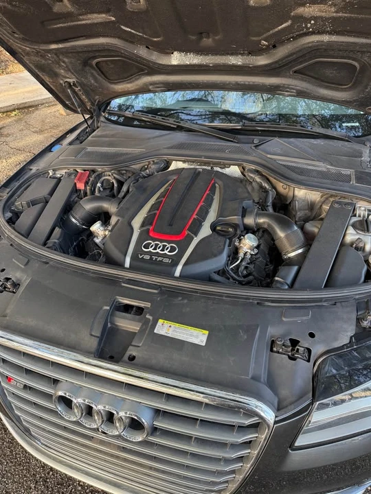 2014 Audi D4 S8 - Image 8 of 19