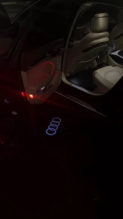2014 Audi D4 S8 - Image 2 of 3