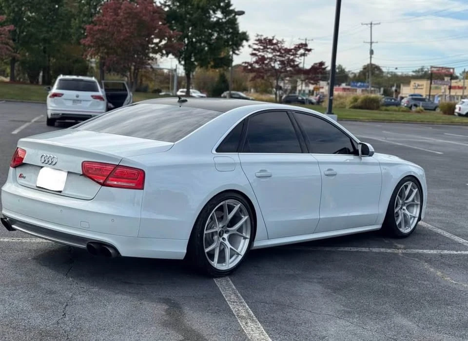 2014 Audi D4 S8 - Image 9 of 19