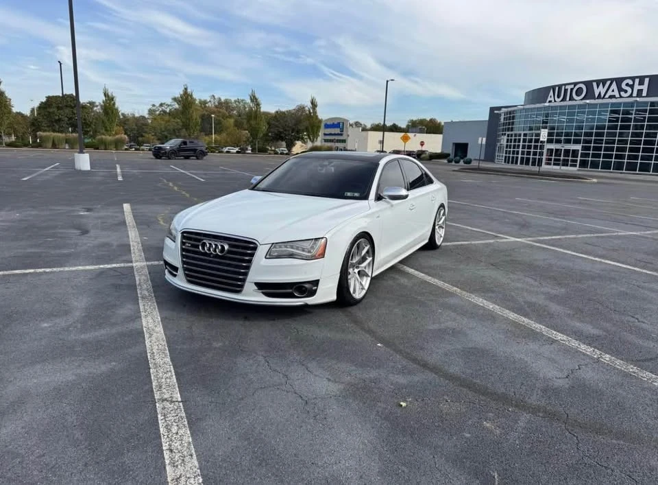 2014 Audi D4 S8 - Image 6 of 19