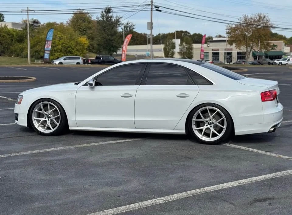 2014 Audi D4 S8 - Image 8 of 19
