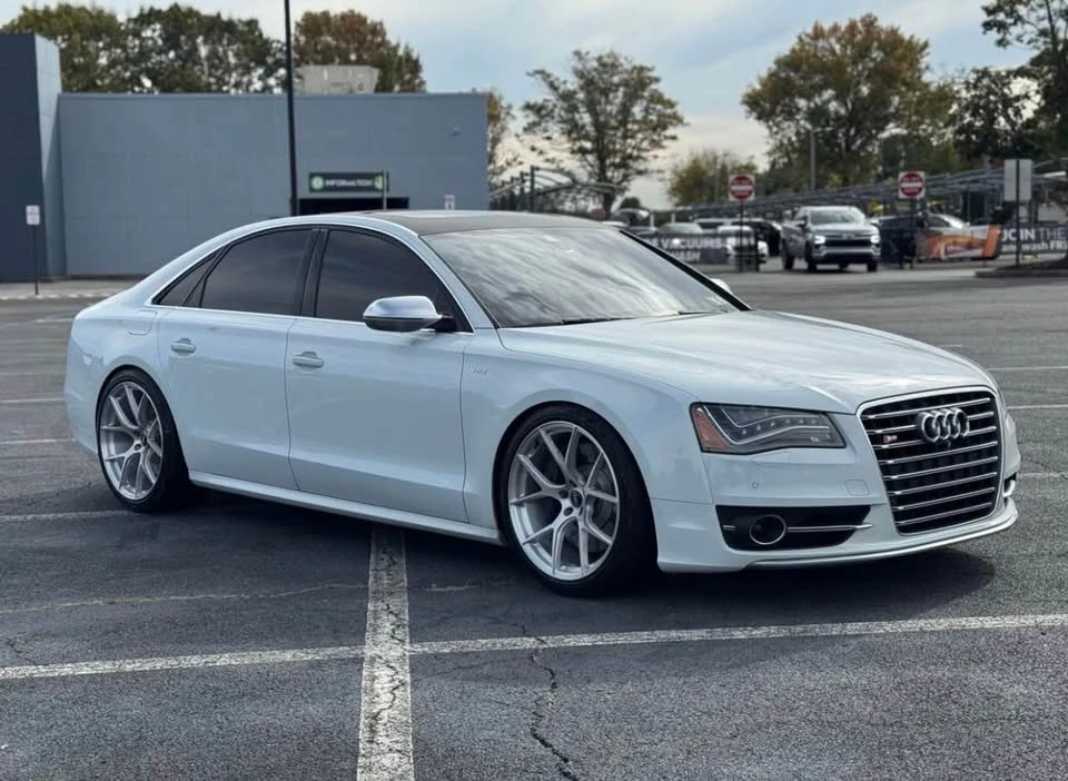 2014 Audi D4 S8 - Image 3 of 19