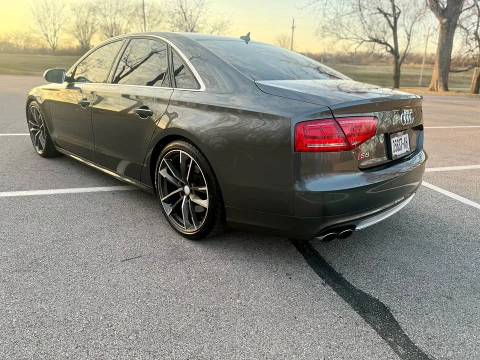 2014 Audi D4 S8 - Image 7 of 19