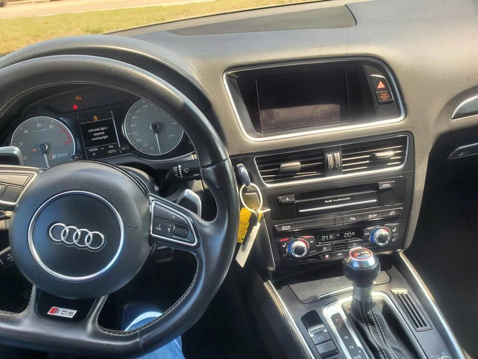 2014 Audi 8R SQ5 - Image 9 of 12