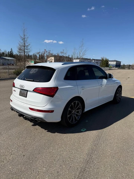 2014 Audi 8R SQ5 - Image 2 of 8