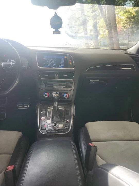 2014 Audi 8R SQ5 - Image 10 of 11
