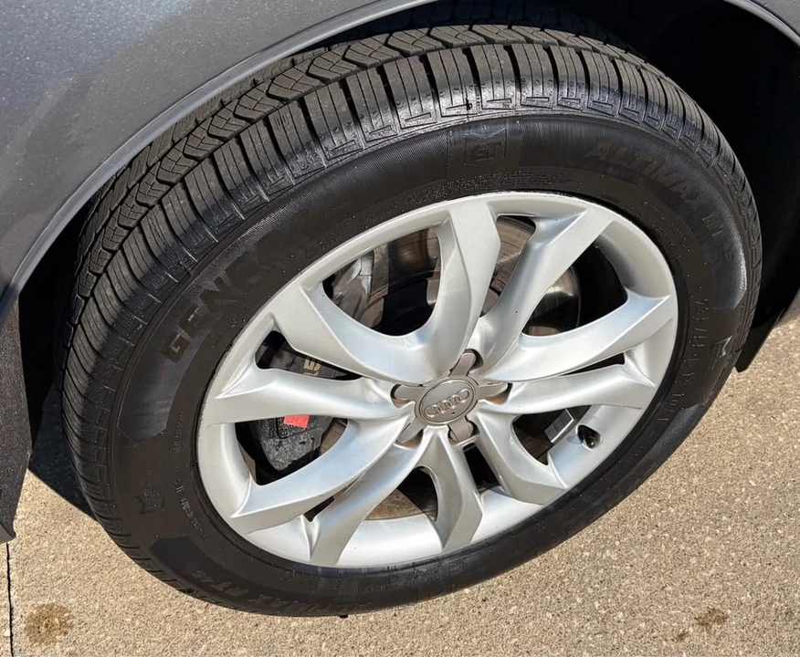 2014 Audi 8R SQ5 - Image 12 of 14