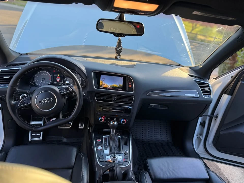 2014 Audi 8R SQ5 - Image 9 of 14