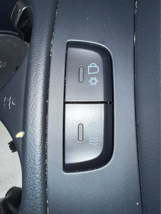 2014 Audi 8R SQ5 - Image 8 of 9