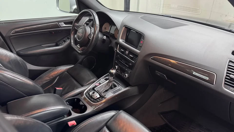 2014 Audi 8R SQ5 - Image 10 of 12