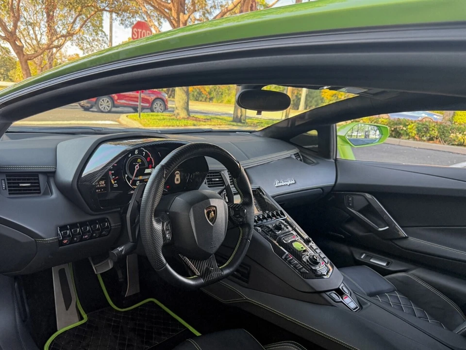 2014 Lamborghini Aventador LP700-4 - Image 2 of 4