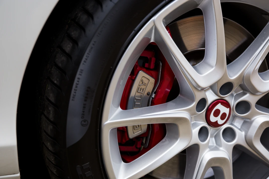 2014 Bentley Continental GT V8 2nd Gen - Image 26 of 31