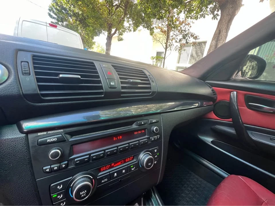 2014 BMW E81/E82/E88 1 Series - Image 17 of 18