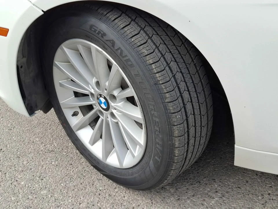 2014 BMW 3 Series - Image 12 of 19