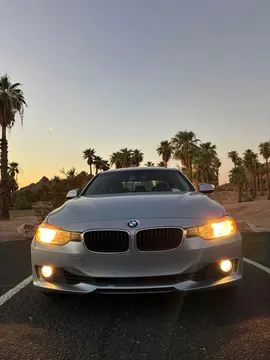 2014 BMW 3 Series 318i Sedan 4D
