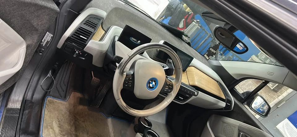 2014 BMW 3 Series - Image 2 of 11