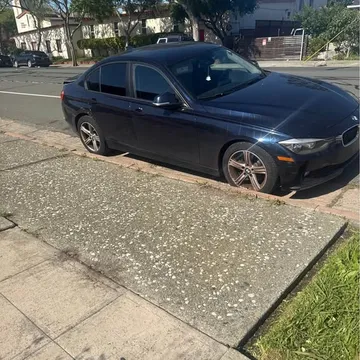 2014 BMW 3 Series 320i Sedan 4D