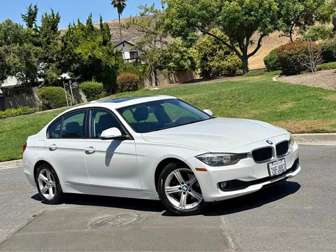 2014 BMW 3 Series 320i Sedan