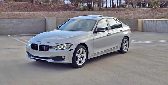 2014 BMW 3 Series 320i Sedan 4D
