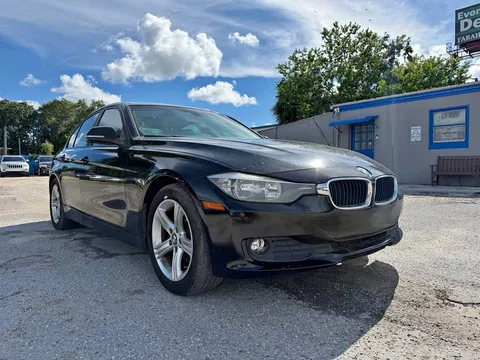 2014 BMW 3 Series 320i Sedan 4D
