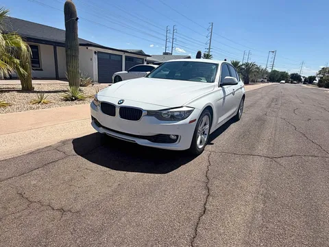 2014 BMW 3 Series 320i Sedan 4D