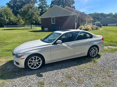 2014 BMW 3 Series 320i Sedan 4D