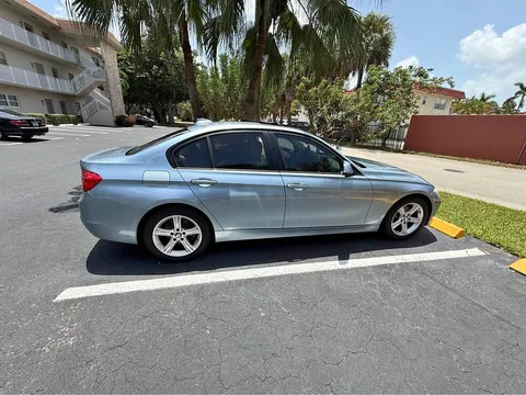 2014 BMW 3 Series 320i Sedan