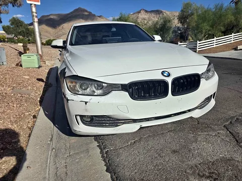 2014 BMW 3 Series 320i Sedan 4D