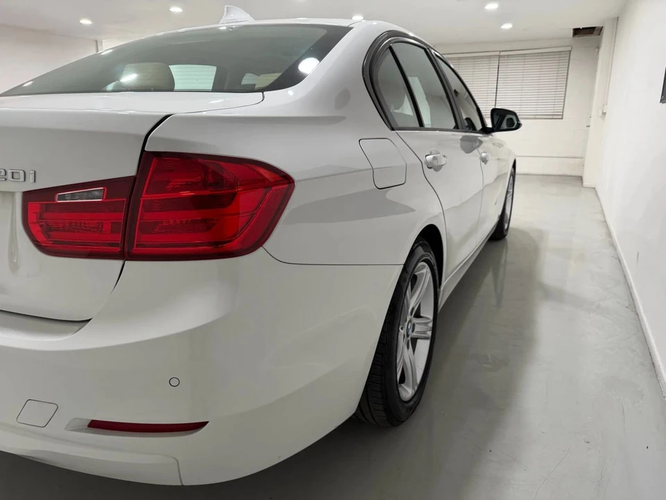 2014 BMW F30 3 Series Sedan - Image 5 of 16