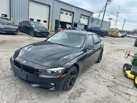 2014 BMW 3 Series 320i xDrive Sedan 4D