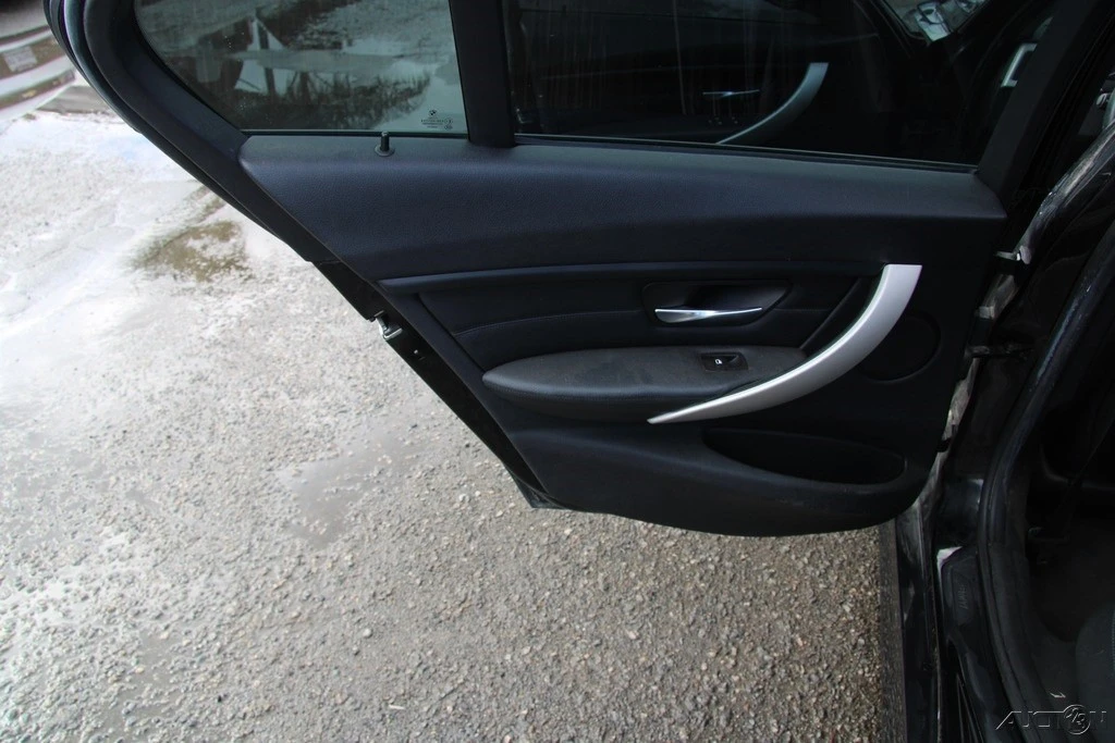 2014 BMW F30 3 Series Sedan - Image 18 of 21