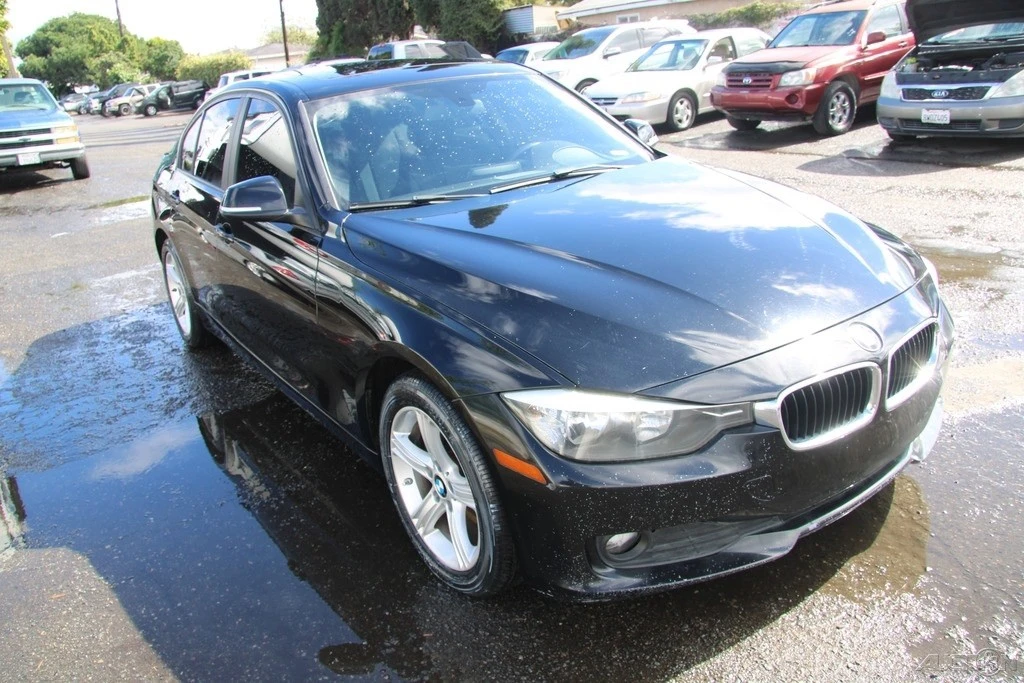 2014 BMW F30 3 Series Sedan - Image 8 of 21