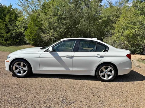2014 BMW 3 Series 325i Sedan 4D