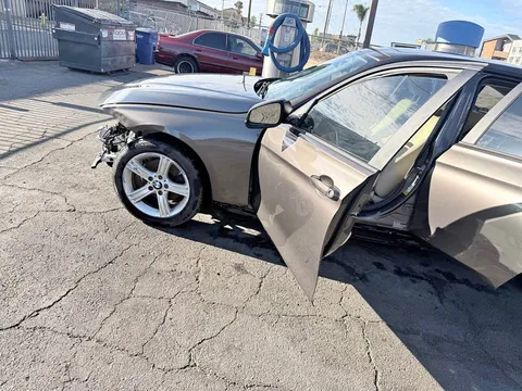 2014 BMW 3 Series 328i Sedan 4D